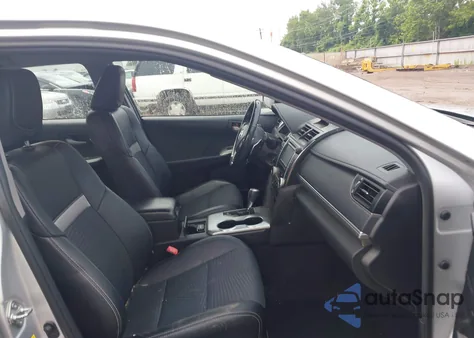 2014 Toyota Camry Se z USA, uszkodzony, nr VIN 4T1BF1FK4EU766668